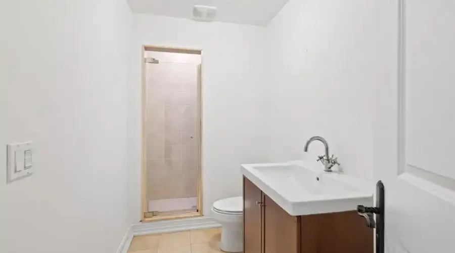 1173 Woodeden Drive, Mississauga, Ontario, L5H 2T7, Canada, 6 Bedrooms Bedrooms, ,6 BathroomsBathrooms,Residential,For Sale,Woodeden Drive,1795700