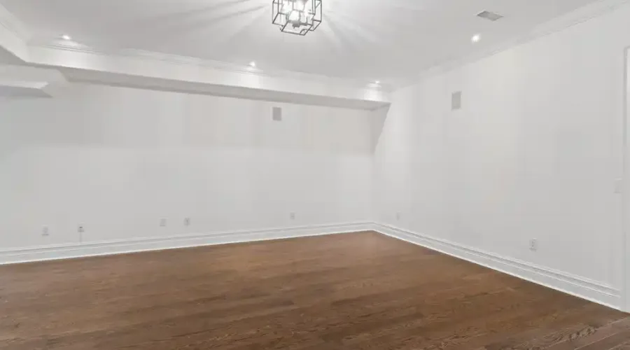 1173 Woodeden Drive, Mississauga, Ontario, L5H 2T7, Canada, 6 Bedrooms Bedrooms, ,6 BathroomsBathrooms,Residential,For Sale,Woodeden Drive,1795700