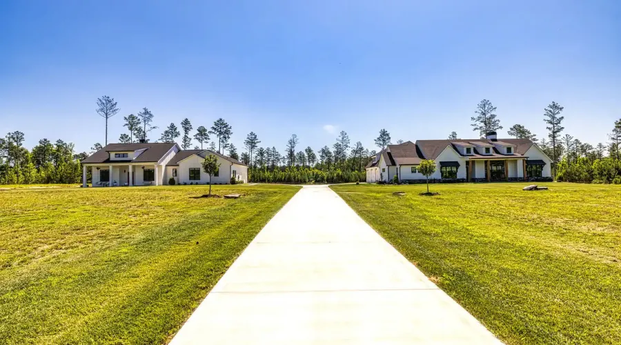 11084 Mount Carmel Road, Senoia, Georgia, 30276, United States, 7 Bedrooms Bedrooms, ,6 BathroomsBathrooms,Residential,For Sale,11084 Mount Carmel Road,1796133