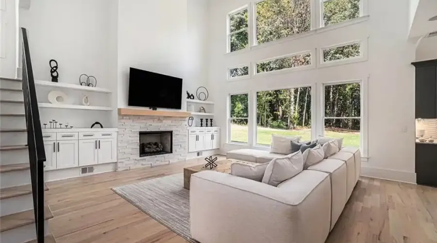 396 Academy Street, Alpharetta, Georgia, 30009, United States, 5 Bedrooms Bedrooms, ,4 BathroomsBathrooms,Residential,For Sale,396 Academy Street,1796136