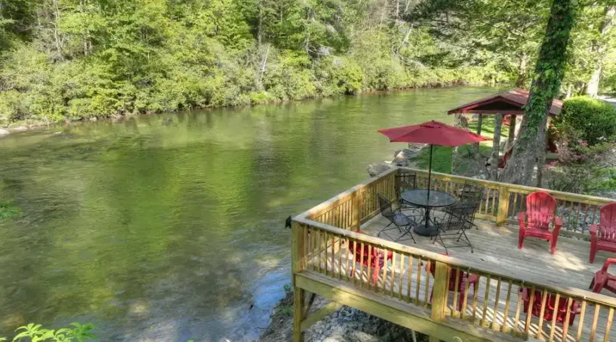 730 Riverside Lane, Blue Ridge, Georgia, 30513, United States, 4 Bedrooms Bedrooms, ,3 BathroomsBathrooms,Residential,For Sale,730 Riverside Lane,1797174