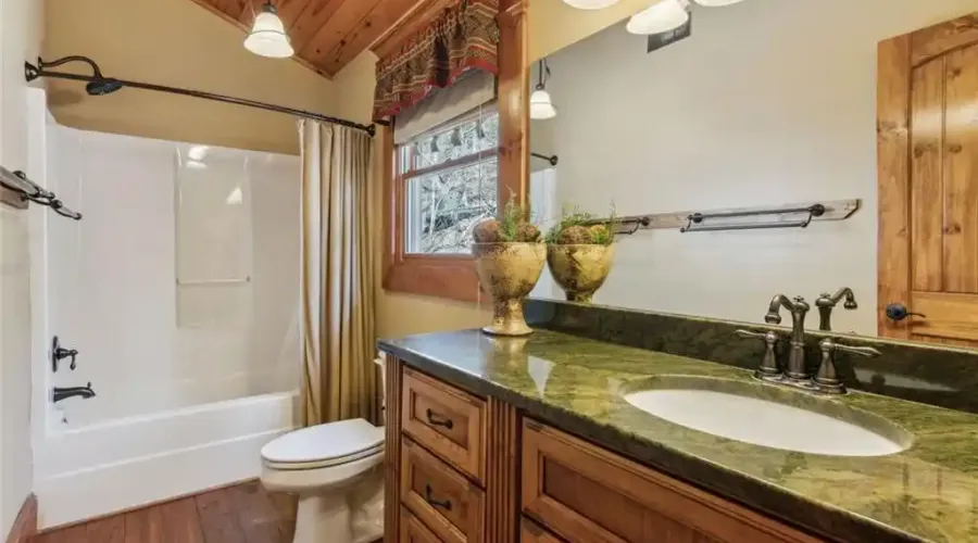 124 River Shoals Road, Ellijay, Georgia, 30536, United States, 5 Bedrooms Bedrooms, ,4 BathroomsBathrooms,Residential,For Sale,124 River Shoals Road,1797407