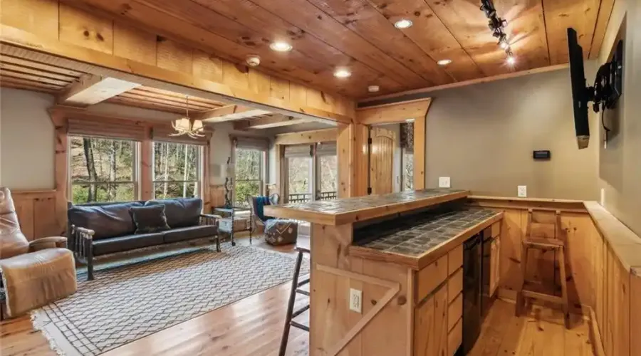 124 River Shoals Road, Ellijay, Georgia, 30536, United States, 5 Bedrooms Bedrooms, ,4 BathroomsBathrooms,Residential,For Sale,124 River Shoals Road,1797407