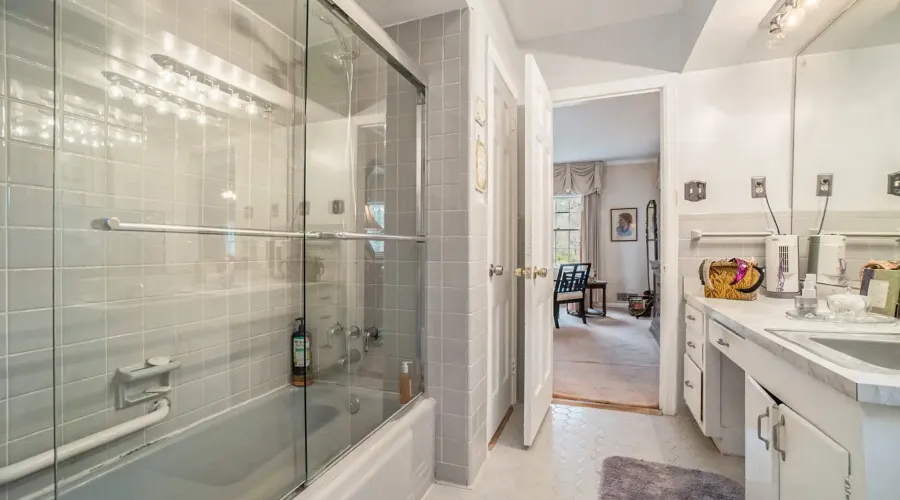 3074 Cascade Road SW, Atlanta, Georgia, 30311, United States, 5 Bedrooms Bedrooms, ,5 BathroomsBathrooms,Residential,For Sale,3074 Cascade Road SW,1797410