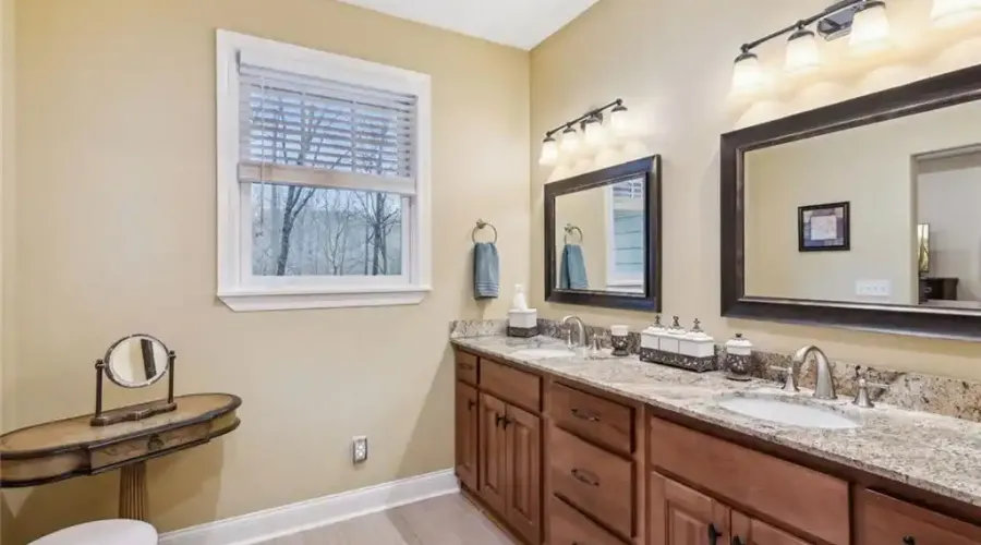 290 North Harris Creek Drive, Ellijay, Georgia, 30540, United States, 4 Bedrooms Bedrooms, ,4 BathroomsBathrooms,Residential,For Sale,290 North Harris Creek Drive,1797411