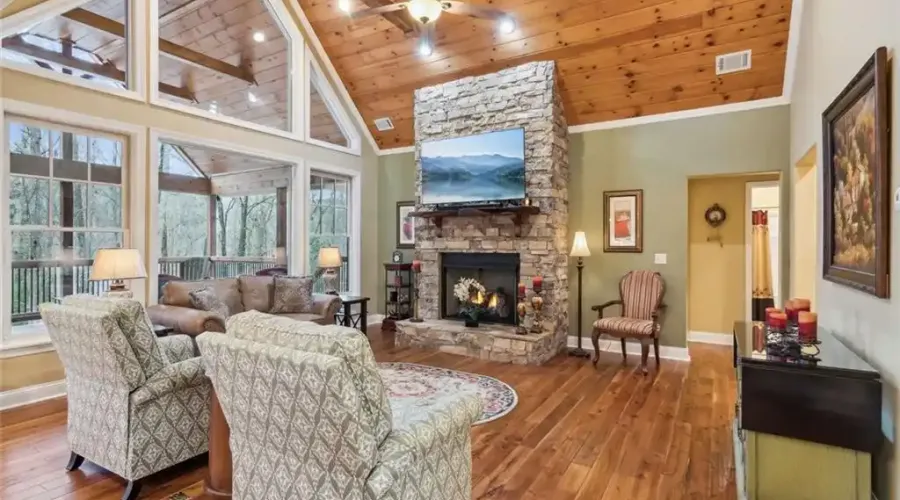 290 North Harris Creek Drive, Ellijay, Georgia, 30540, United States, 4 Bedrooms Bedrooms, ,4 BathroomsBathrooms,Residential,For Sale,290 North Harris Creek Drive,1797411
