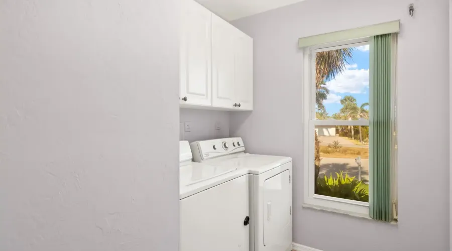 548 Chert Court, Sanibel, Florida, 33957, United States, 3 Bedrooms Bedrooms, 10 Rooms Rooms,2 BathroomsBathrooms,Residential,For Sale,Chert,1801054