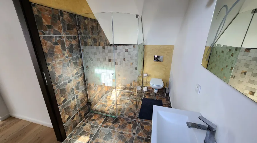 12 Strada Liviu Popovici, Comuna Bran, 507025, Romania, 5 Bedrooms Bedrooms, ,7 BathroomsBathrooms,Residential,For Sale,Strada Liviu Popovici,1811756