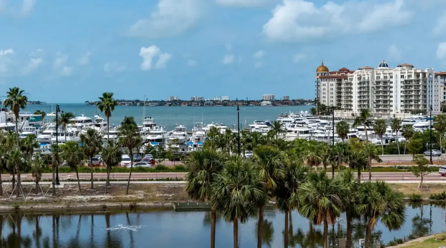 1255 N Gulfstream Ave, Sarasota, Florida, 34236, United States, 3 Bedrooms Bedrooms, 6 Rooms Rooms,3 BathroomsBathrooms,Condo,For Sale,Bay Plaza,Gulfstream ,4,1820298