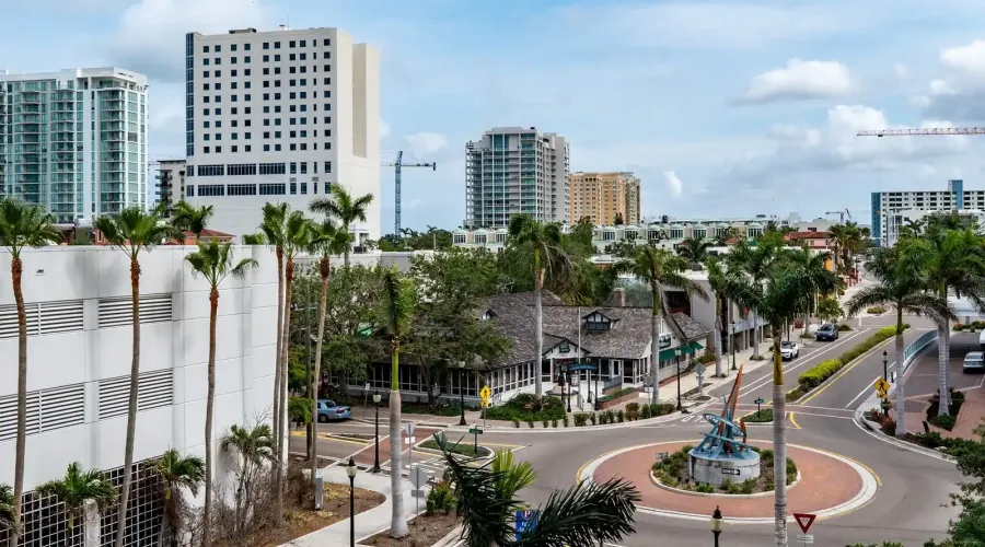 1255 N Gulfstream Ave, Sarasota, Florida, 34236, United States, 3 Bedrooms Bedrooms, 6 Rooms Rooms,3 BathroomsBathrooms,Condo,For Sale,Bay Plaza,Gulfstream ,4,1820298