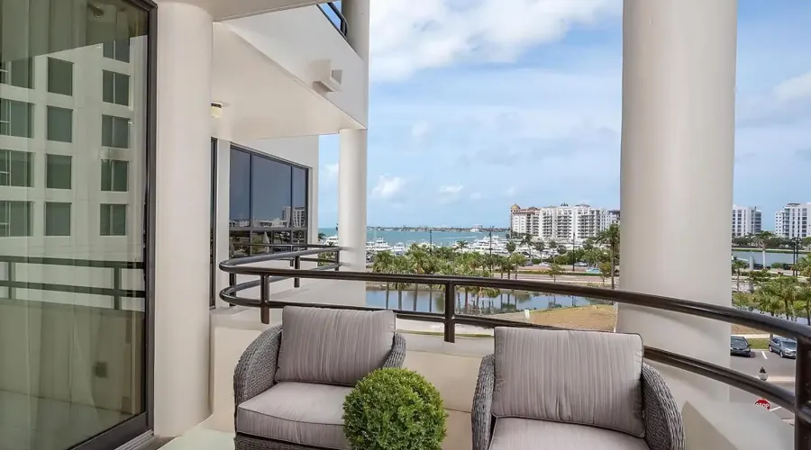 1255 N Gulfstream Ave, Sarasota, Florida, 34236, United States, 3 Bedrooms Bedrooms, 6 Rooms Rooms,3 BathroomsBathrooms,Condo,For Sale,Bay Plaza,Gulfstream ,4,1820298