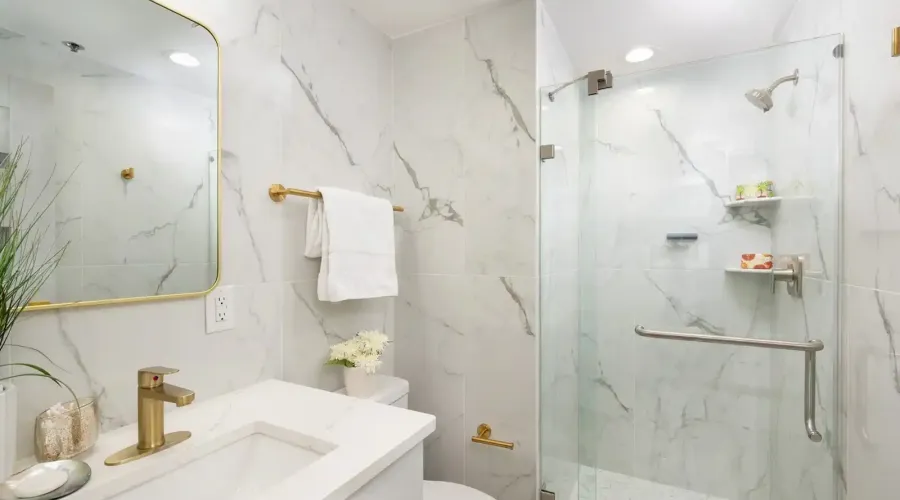 1255 N Gulfstream Ave, Sarasota, Florida, 34236, United States, 3 Bedrooms Bedrooms, 6 Rooms Rooms,3 BathroomsBathrooms,Condo,For Sale,Bay Plaza,Gulfstream ,4,1820298