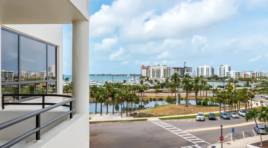 1255 N Gulfstream Ave, Sarasota, Florida, 34236, United States, 3 Bedrooms Bedrooms, 6 Rooms Rooms,3 BathroomsBathrooms,Condo,For Sale,Bay Plaza,Gulfstream ,4,1820298
