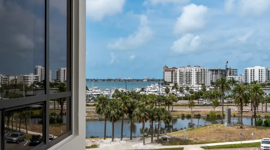1255 N Gulfstream Ave, Sarasota, Florida, 34236, United States, 3 Bedrooms Bedrooms, 6 Rooms Rooms,3 BathroomsBathrooms,Condo,For Sale,Bay Plaza,Gulfstream ,4,1820298