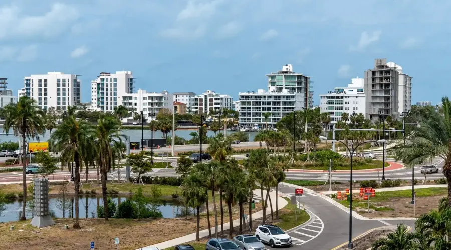 1255 N Gulfstream Ave, Sarasota, Florida, 34236, United States, 3 Bedrooms Bedrooms, 6 Rooms Rooms,3 BathroomsBathrooms,Condo,For Sale,Bay Plaza,Gulfstream ,4,1820298