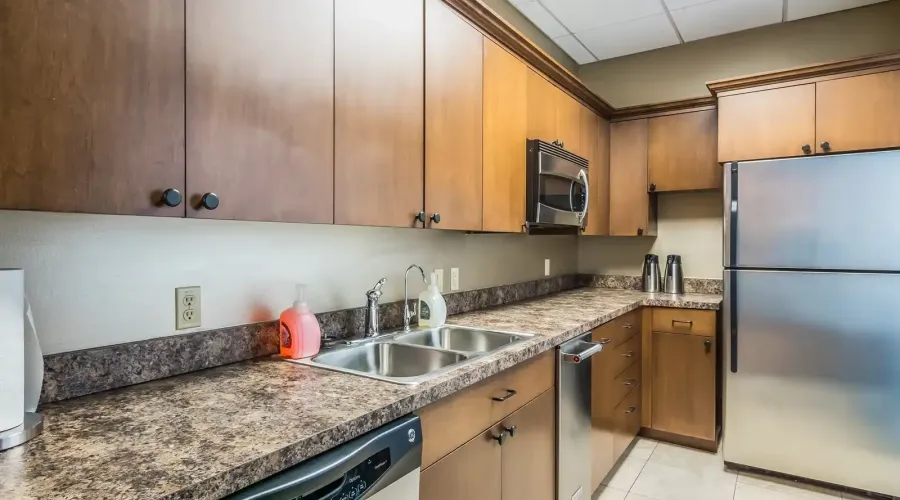 1255 N Gulfstream Ave, Sarasota, Florida, 34236, United States, 3 Bedrooms Bedrooms, 6 Rooms Rooms,3 BathroomsBathrooms,Condo,For Sale,Bay Plaza,Gulfstream ,4,1820298