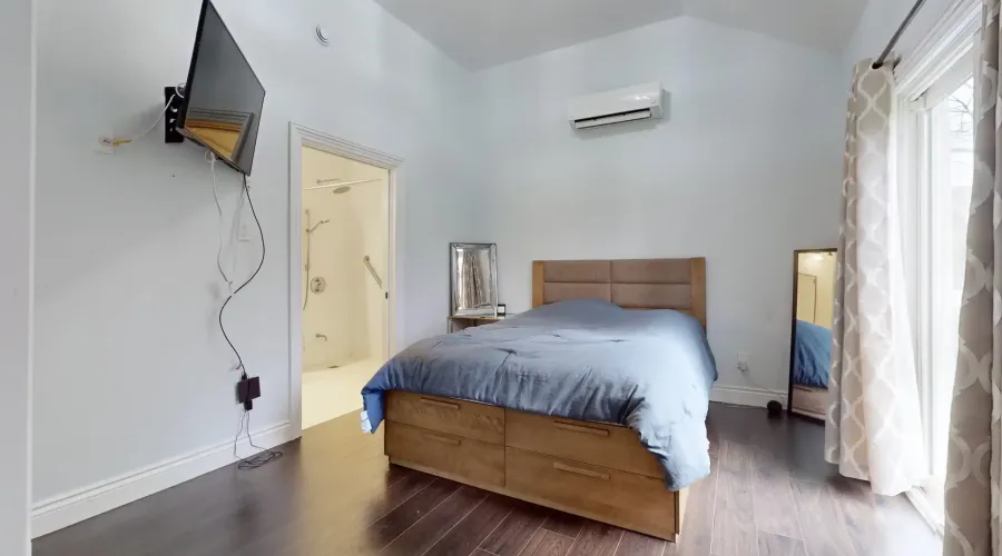 6 Macleod Estate Crt, Richmond Hill, Ontario, Canada, 2 Bedrooms Bedrooms, 5 Rooms Rooms,3 BathroomsBathrooms,Residential,For Sale,Macleod Estate,1824046