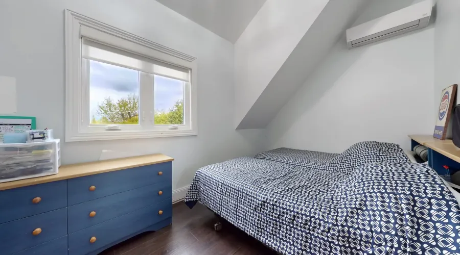 6 Macleod Estate Crt, Richmond Hill, Ontario, Canada, 2 Bedrooms Bedrooms, 5 Rooms Rooms,3 BathroomsBathrooms,Residential,For Sale,Macleod Estate,1824046