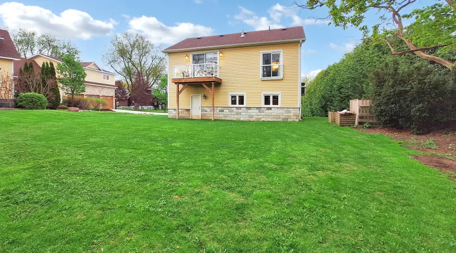 6 Macleod Estate Crt, Richmond Hill, Ontario, Canada, 2 Bedrooms Bedrooms, 5 Rooms Rooms,3 BathroomsBathrooms,Residential,For Sale,Macleod Estate,1824046