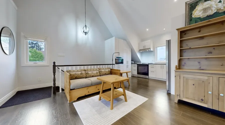 6 Macleod Estate Crt, Richmond Hill, Ontario, Canada, 2 Bedrooms Bedrooms, 5 Rooms Rooms,3 BathroomsBathrooms,Residential,For Sale,Macleod Estate,1824046