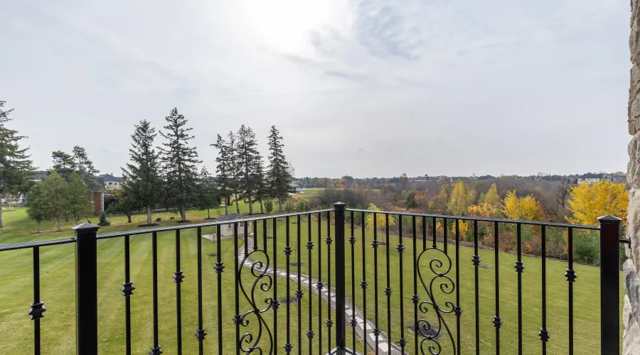 4 Saint Lukes Court, Brampton, Ontario, L6P 1K9, Canada, 6 Bedrooms Bedrooms, ,9 BathroomsBathrooms,Residential,For Sale,Saint Lukes Court,1825101