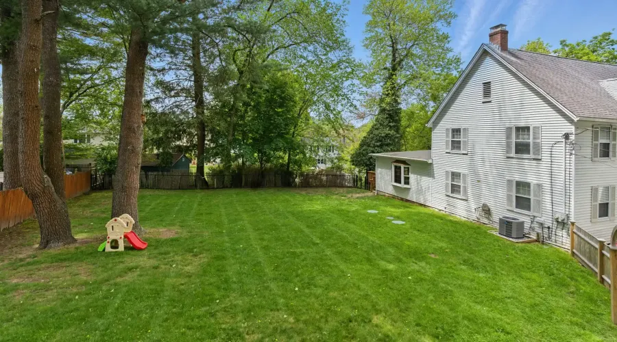 62-64 Lincoln Avenue, Lynnfield, Massachusetts, 01940, United States, 4 Bedrooms Bedrooms, 12 Rooms Rooms,2 BathroomsBathrooms,Residential,For Sale,Lincoln ,1828704