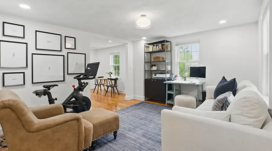 62-64 Lincoln Avenue, Lynnfield, Massachusetts, 01940, United States, 4 Bedrooms Bedrooms, 12 Rooms Rooms,2 BathroomsBathrooms,Residential,For Sale,Lincoln ,1828704