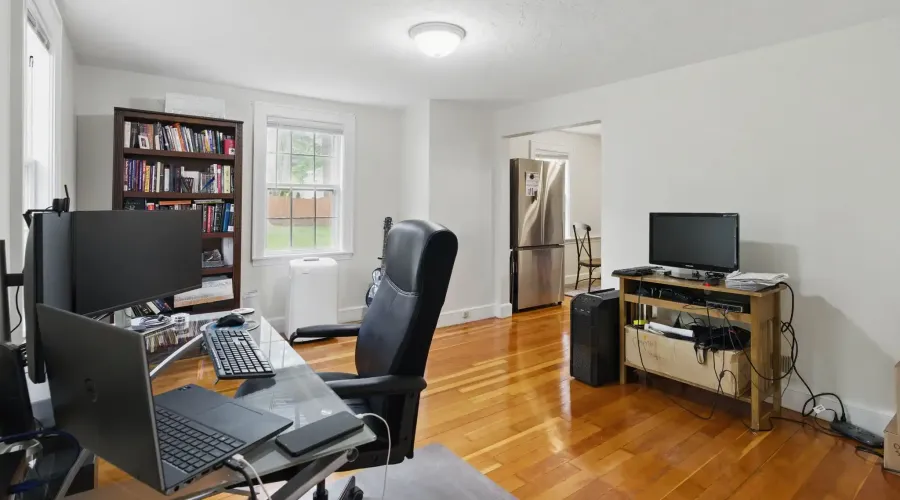 62-64 Lincoln Avenue, Lynnfield, Massachusetts, 01940, United States, 4 Bedrooms Bedrooms, 12 Rooms Rooms,2 BathroomsBathrooms,Residential,For Sale,Lincoln ,1828704
