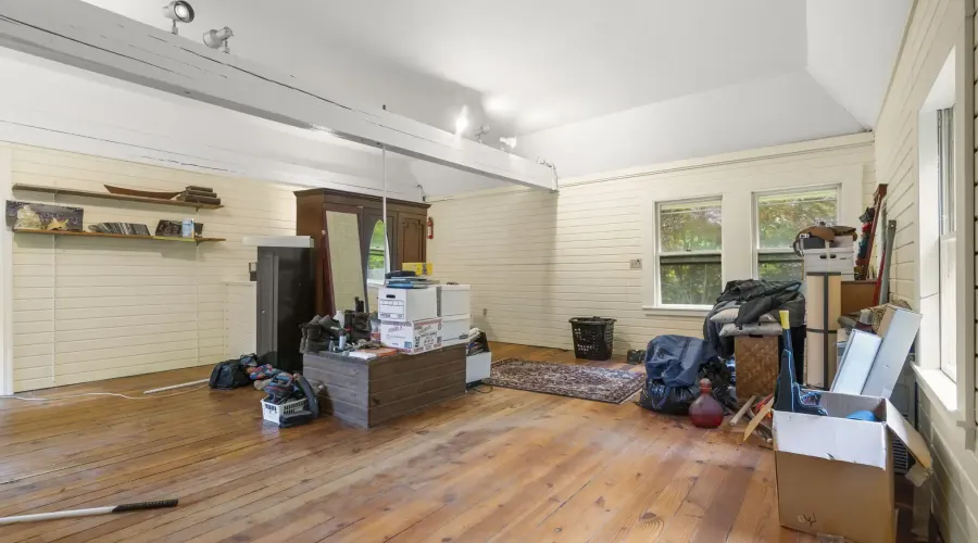 104 Main Street, Topsfield, Massachusetts, 01983, United States, 6 Bedrooms Bedrooms, 11 Rooms Rooms,3 BathroomsBathrooms,Residential,For Sale,Main ,1829802