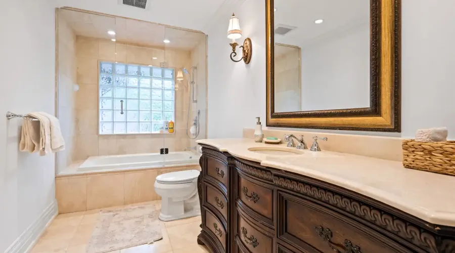 2173 Shawanaga Trail, Mississauga, Ontario, L5H 3X6, Canada, 5 Bedrooms Bedrooms, ,6 BathroomsBathrooms,Residential,For Sale,Shawanaga Trail,1831881