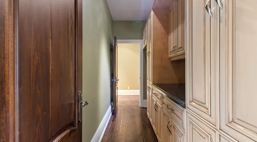 839 Lakeshore Road, Port Colborne, Ontario, L3K 5V3, Canada, 5 Bedrooms Bedrooms, ,5 BathroomsBathrooms,Residential,For Sale,Lakeshore Road,1834487