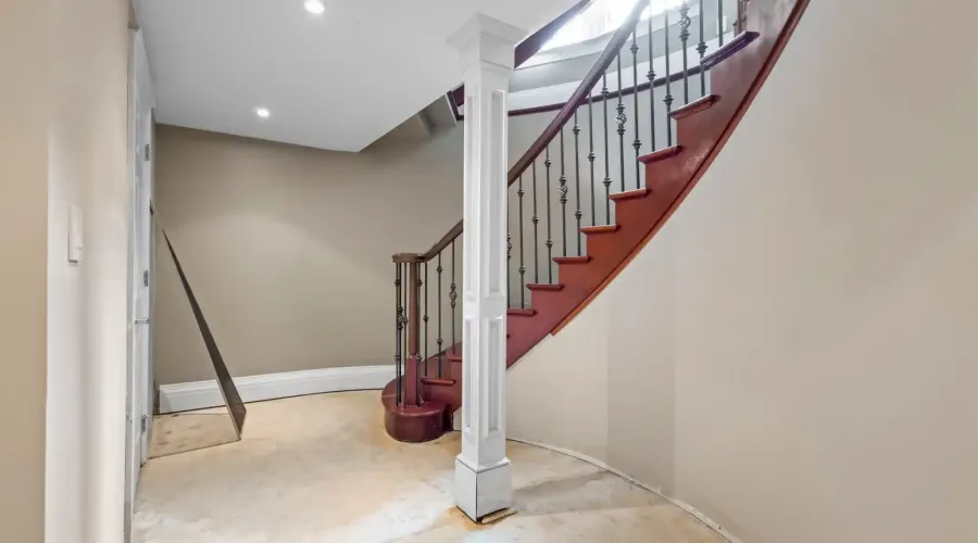839 Lakeshore Road, Port Colborne, Ontario, L3K 5V3, Canada, 5 Bedrooms Bedrooms, ,5 BathroomsBathrooms,Residential,For Sale,Lakeshore Road,1834487