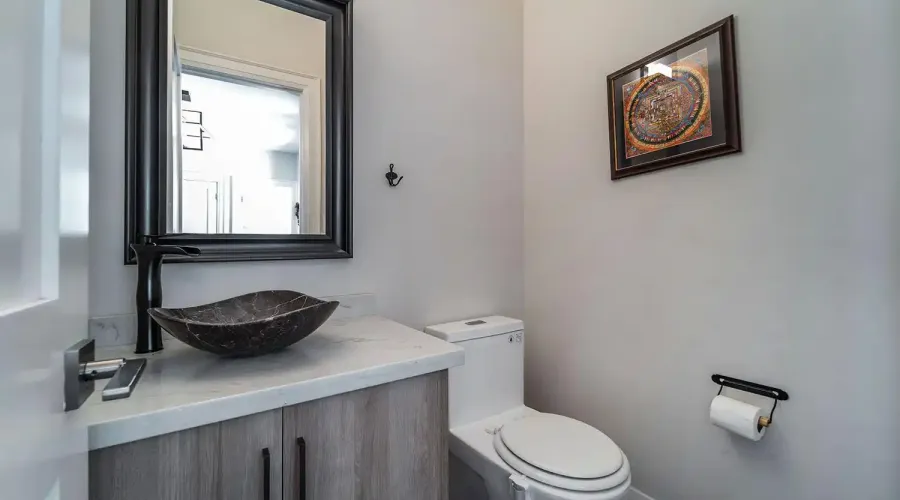 2163 Deyncourt Drive, Burlington, Ontario, L7R 1W2, Canada, 3 Bedrooms Bedrooms, ,4 BathroomsBathrooms,Residential,For Sale,Deyncourt Drive,1834491