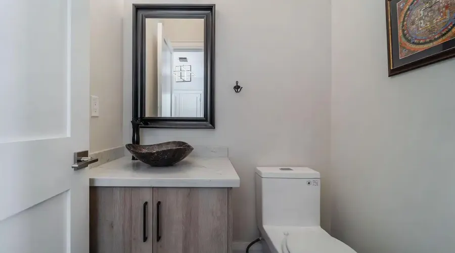 2163 Deyncourt Drive, Burlington, Ontario, L7R 1W2, Canada, 3 Bedrooms Bedrooms, ,4 BathroomsBathrooms,Residential,For Sale,Deyncourt Drive,1834491