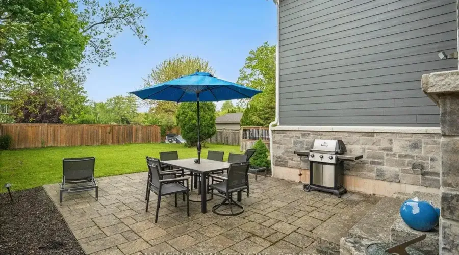 2163 Deyncourt Drive, Burlington, Ontario, L7R 1W2, Canada, 3 Bedrooms Bedrooms, ,4 BathroomsBathrooms,Residential,For Sale,Deyncourt Drive,1834491