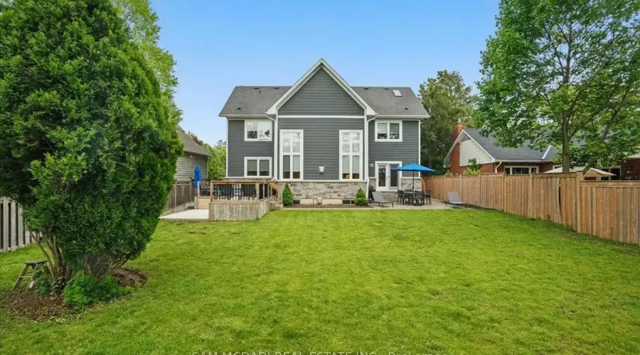 2163 Deyncourt Drive, Burlington, Ontario, L7R 1W2, Canada, 3 Bedrooms Bedrooms, ,4 BathroomsBathrooms,Residential,For Sale,Deyncourt Drive,1834491