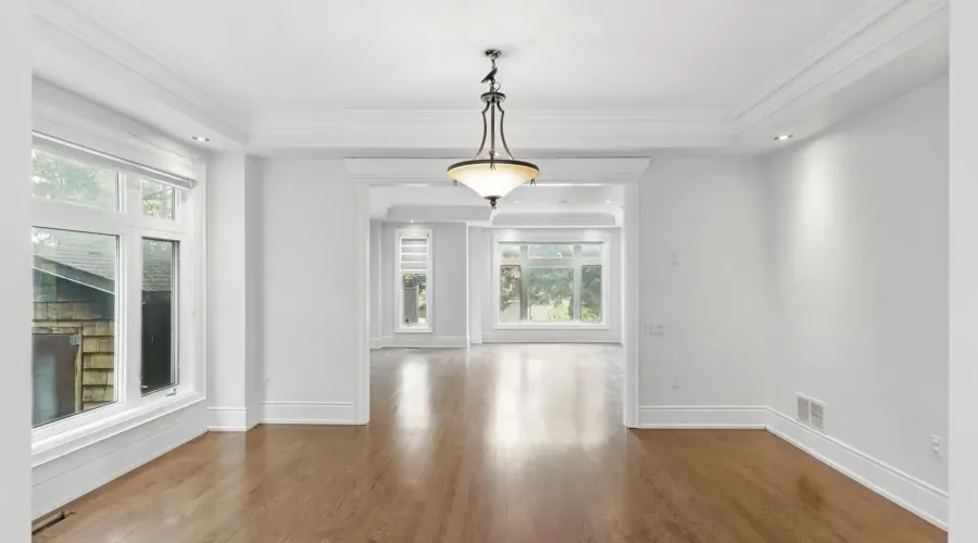 955 Albertson Crescent, Mississauga, Ontario, L5H 3C6, Canada, 4 Bedrooms Bedrooms, ,5 BathroomsBathrooms,Residential,For Sale,Albertson Crescent,1834495