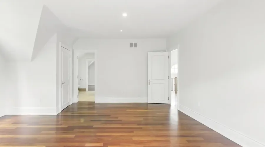 955 Albertson Crescent, Mississauga, Ontario, L5H 3C6, Canada, 4 Bedrooms Bedrooms, ,5 BathroomsBathrooms,Residential,For Sale,Albertson Crescent,1834495