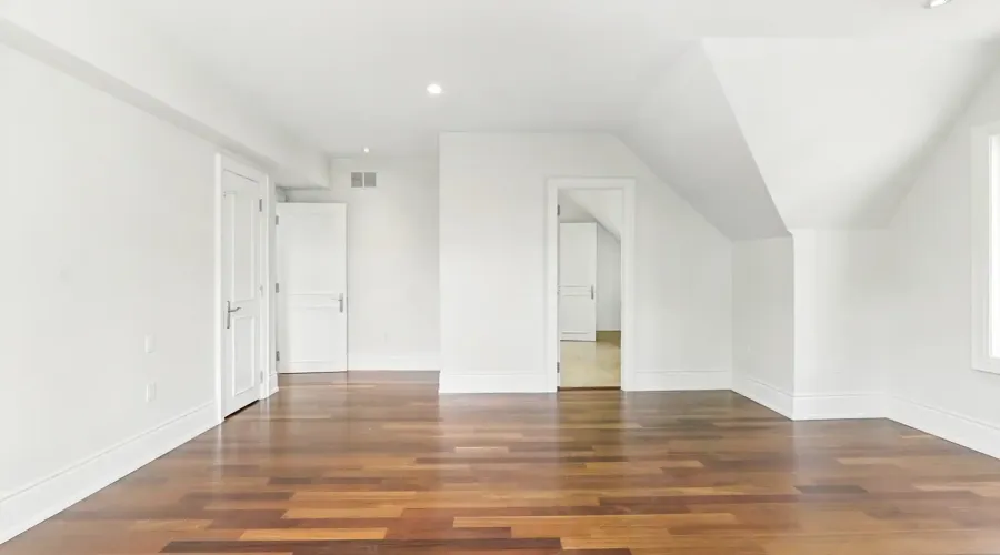955 Albertson Crescent, Mississauga, Ontario, L5H 3C6, Canada, 4 Bedrooms Bedrooms, ,5 BathroomsBathrooms,Residential,For Sale,Albertson Crescent,1834495