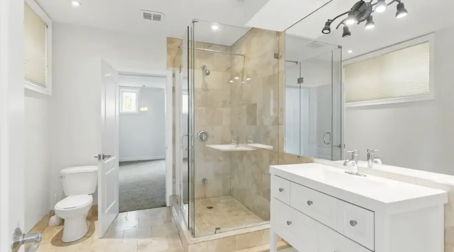 955 Albertson Crescent, Mississauga, Ontario, L5H 3C6, Canada, 4 Bedrooms Bedrooms, ,5 BathroomsBathrooms,Residential,For Sale,Albertson Crescent,1834495