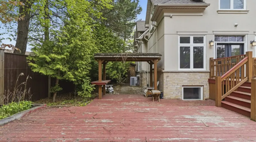 955 Albertson Crescent, Mississauga, Ontario, L5H 3C6, Canada, 4 Bedrooms Bedrooms, ,5 BathroomsBathrooms,Residential,For Sale,Albertson Crescent,1834495