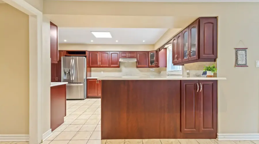 2492 Erin Centre Boulevard, Mississauga, Ontario, L5M 5B2, Canada, 4 Bedrooms Bedrooms, ,6 BathroomsBathrooms,Residential,For Sale,Erin Centre Boulevard,1834496