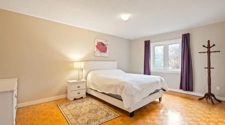 2492 Erin Centre Boulevard, Mississauga, Ontario, L5M 5B2, Canada, 4 Bedrooms Bedrooms, ,6 BathroomsBathrooms,Residential,For Sale,Erin Centre Boulevard,1834496