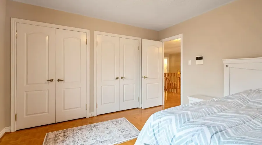 2492 Erin Centre Boulevard, Mississauga, Ontario, L5M 5B2, Canada, 4 Bedrooms Bedrooms, ,6 BathroomsBathrooms,Residential,For Sale,Erin Centre Boulevard,1834496