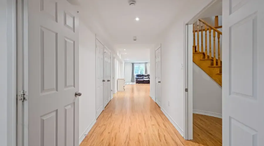 2492 Erin Centre Boulevard, Mississauga, Ontario, L5M 5B2, Canada, 4 Bedrooms Bedrooms, ,6 BathroomsBathrooms,Residential,For Sale,Erin Centre Boulevard,1834496