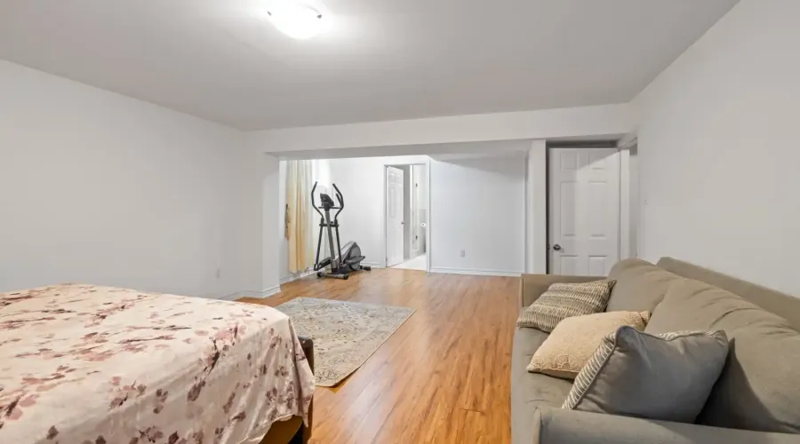 2492 Erin Centre Boulevard, Mississauga, Ontario, L5M 5B2, Canada, 4 Bedrooms Bedrooms, ,6 BathroomsBathrooms,Residential,For Sale,Erin Centre Boulevard,1834496