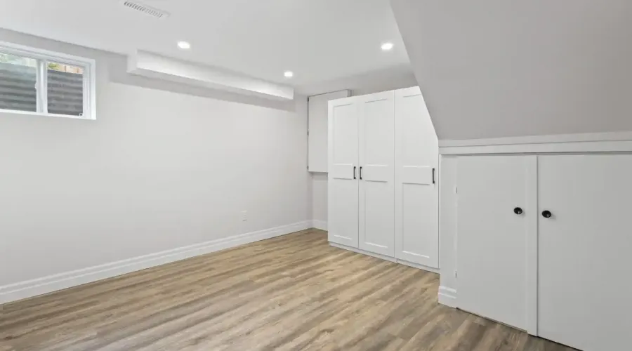 2535 Robin Drive, Mississauga, Ontario, L5K 2G2, Canada, 4 Bedrooms Bedrooms, ,4 BathroomsBathrooms,Residential,For Sale,Robin Drive,1839356