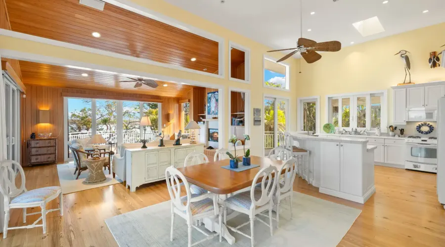 2681 Coconut Drive, Sanibel, Florida, 33957, United States, 3 Bedrooms Bedrooms, 12 Rooms Rooms,3 BathroomsBathrooms,Residential,For Sale,Coconut,1839783