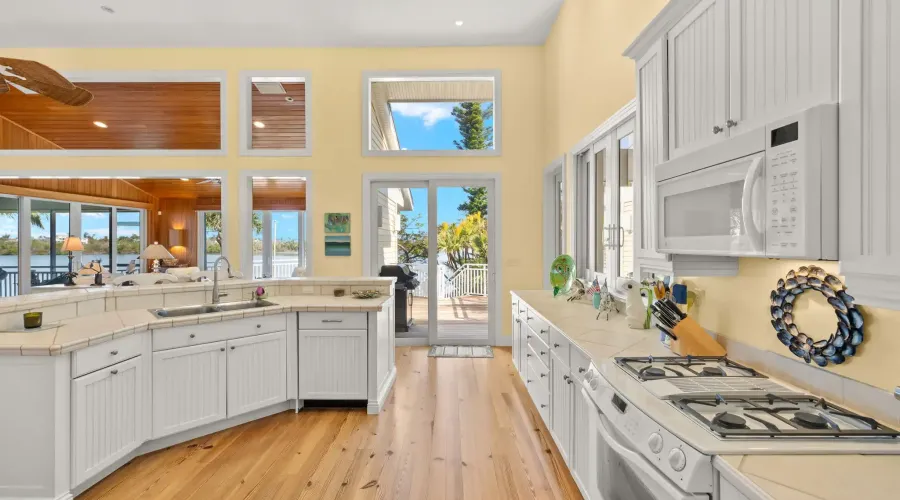 2681 Coconut Drive, Sanibel, Florida, 33957, United States, 3 Bedrooms Bedrooms, 12 Rooms Rooms,3 BathroomsBathrooms,Residential,For Sale,Coconut,1839783