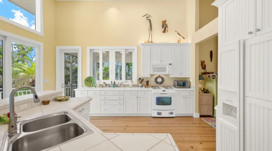 2681 Coconut Drive, Sanibel, Florida, 33957, United States, 3 Bedrooms Bedrooms, 12 Rooms Rooms,3 BathroomsBathrooms,Residential,For Sale,Coconut,1839783